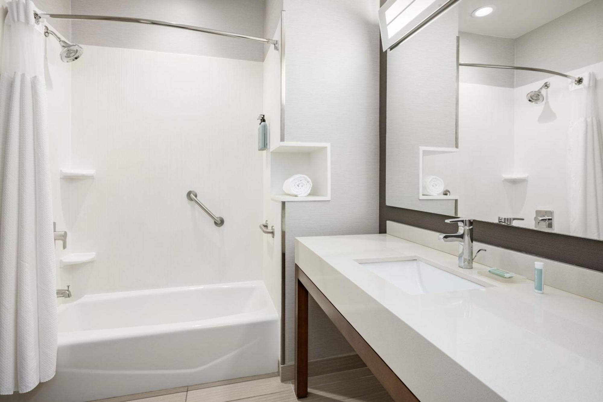 Hotel Courtyard By Marriott